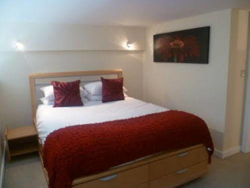Crown Apartments 3B By Week2Week Newcastle upon Tyne Eksteriør billede